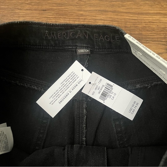 NWT American Eagle Highest Rise 90s Boyfriend Denim Short Black Distressed 12 - Picture 8 of 9